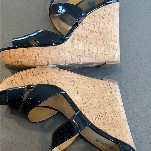 Michael Michael Kors Black Patent Wedges, Size 8 - Picture 9 of 11